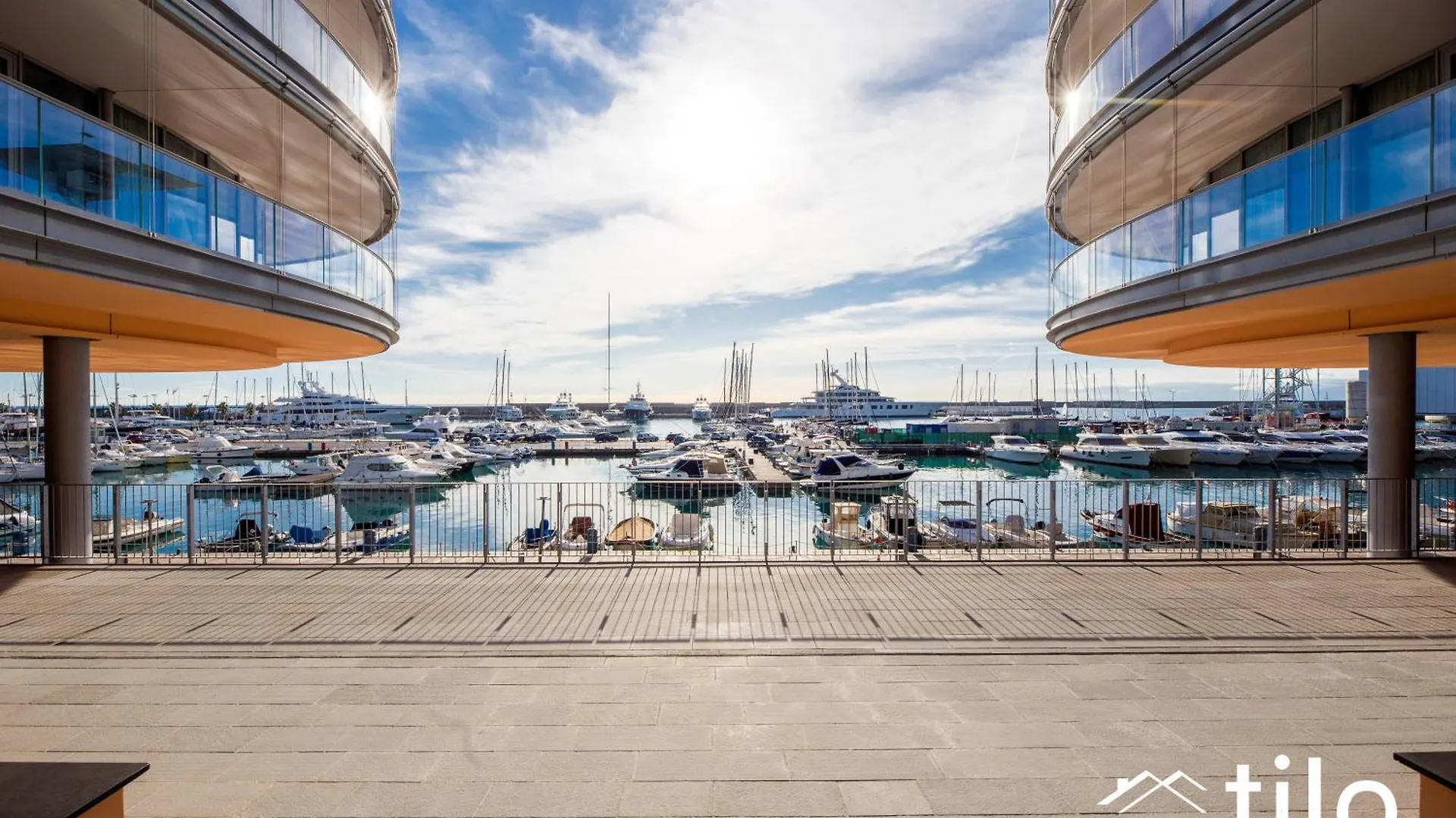 Waterfront Luxury Studio, Free Parking, Ac, Netflix & Wifi By Tilo Lux Genoa 0*,
