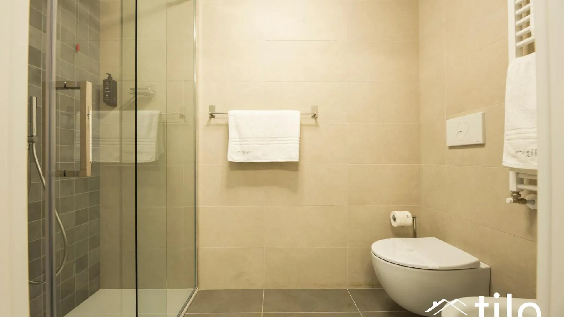 Waterfront Luxury Studio, Free Parking, Ac, Netflix & Wifi By Tilo Lux Genoa Apartment