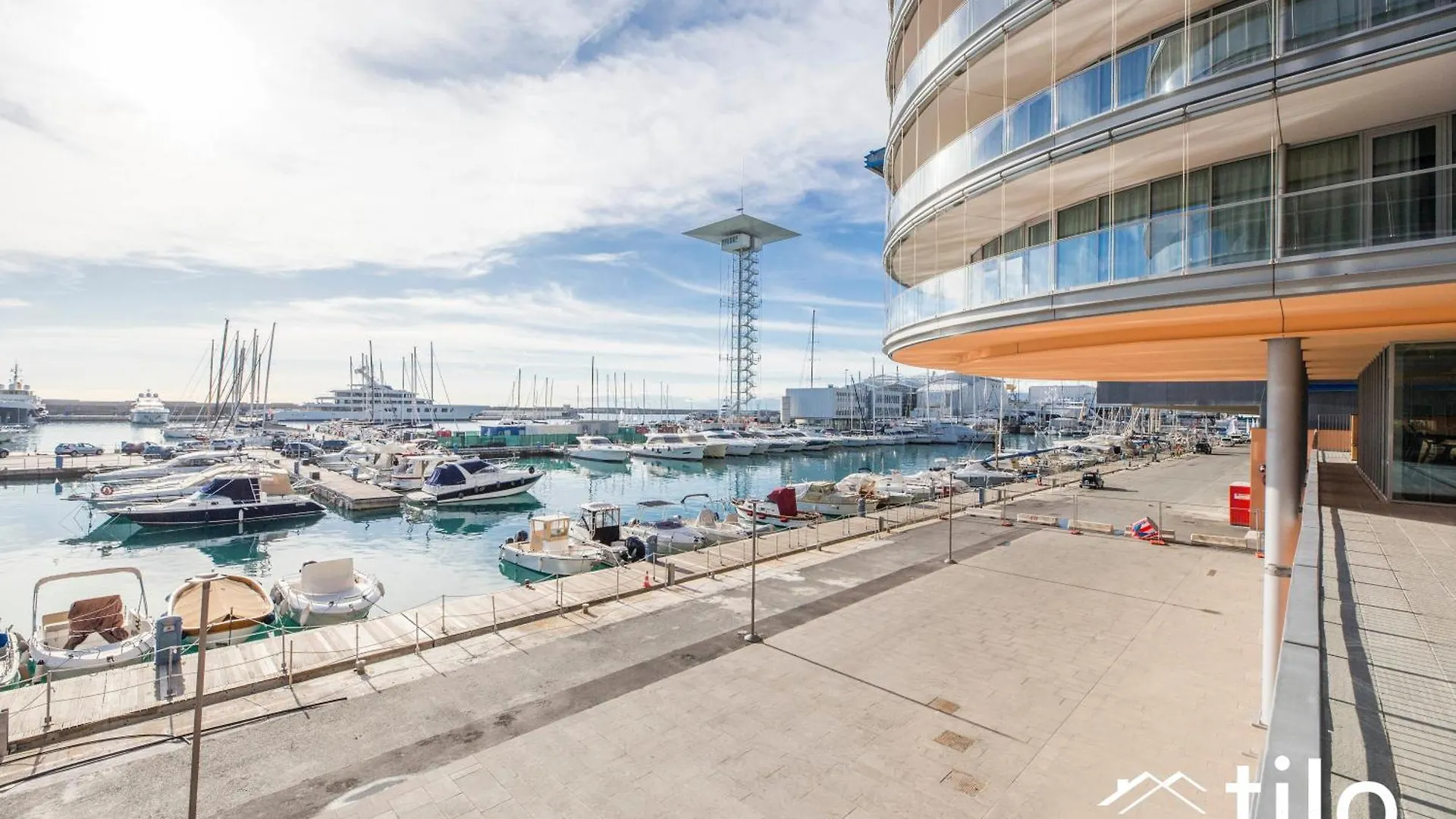 Waterfront Luxury Studio, Free Parking, Ac, Netflix & Wifi By Tilo Lux Genoa